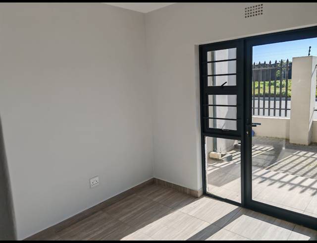 2 BEDROOM APARTMENT FOR SALE IN PARKLANDS NORTH